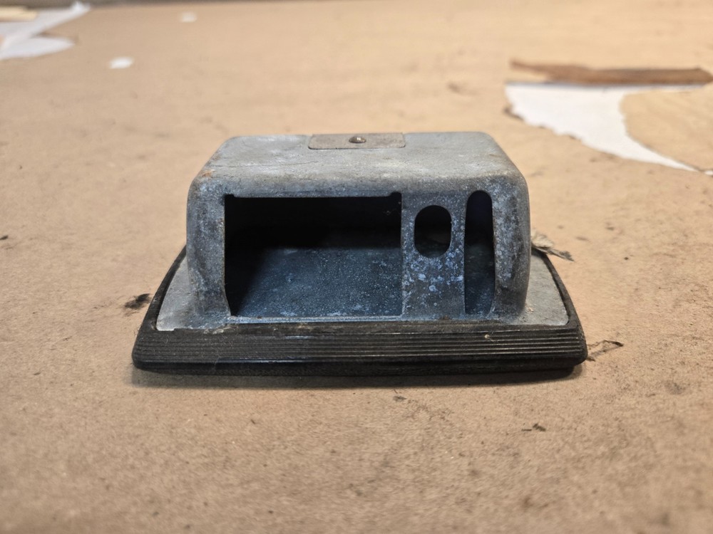 Triumph TR7 Ashtray YKC970