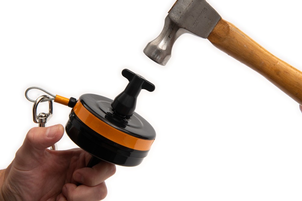 Lixit Retractable Stake Tie Out Small