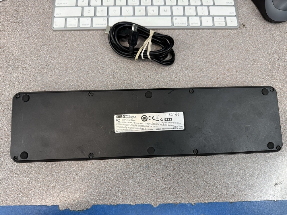 Korg Nano Kontrol 2 USB MIDI Controller Black Missing Few Knobs