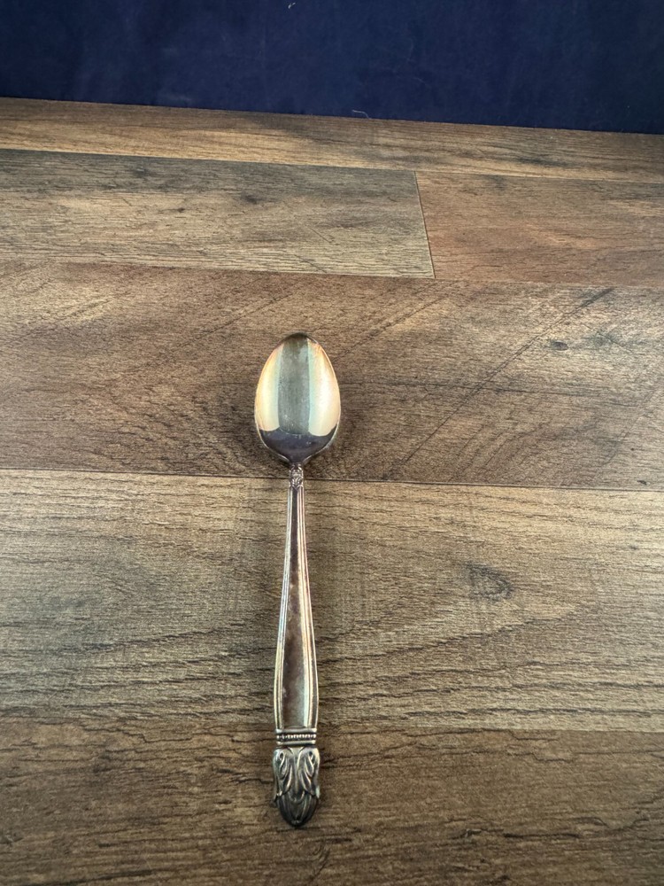 Holmes & Edwards Danish Princess Pattern Teaspoon Silverplated