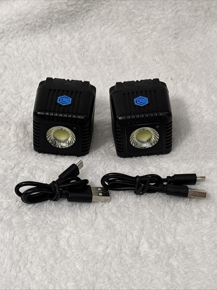 2 LED Lume Cube 1.0 With USB Cables