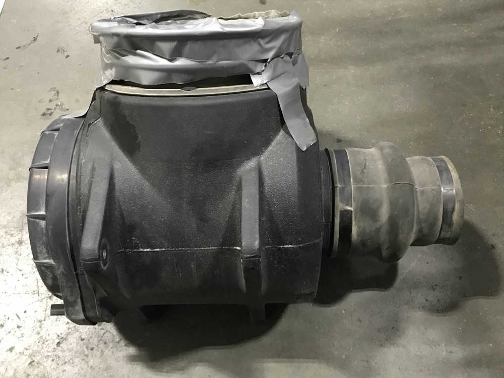 Peterbilt 337 Air Cleaner - Used