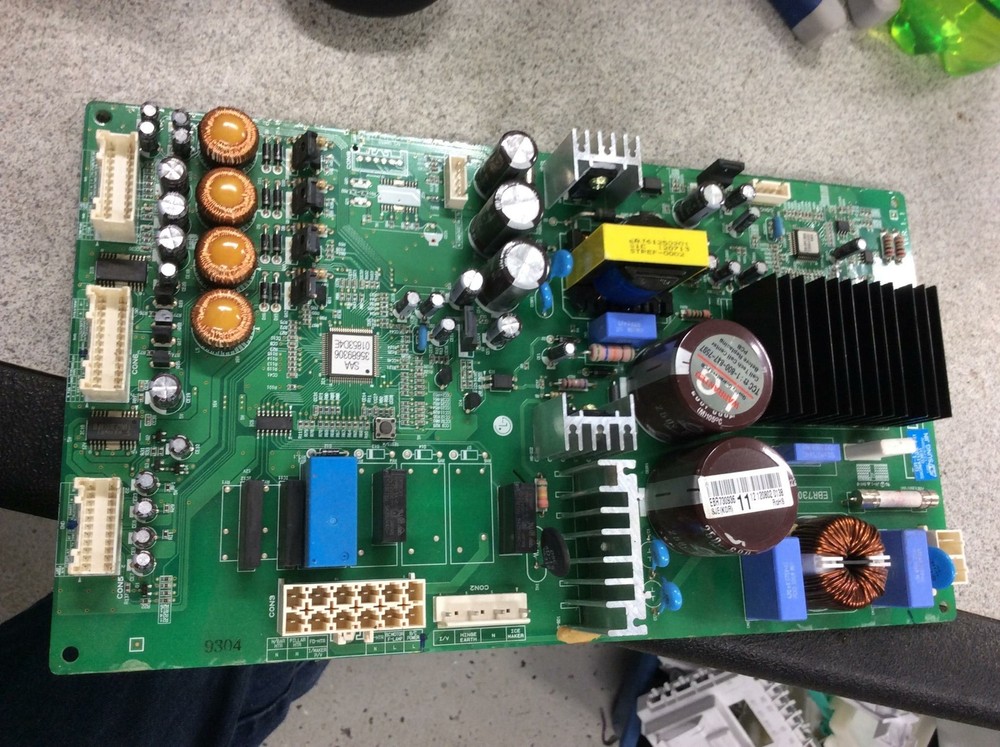 LG Refrigerator Main Control Board part# ebr73093611