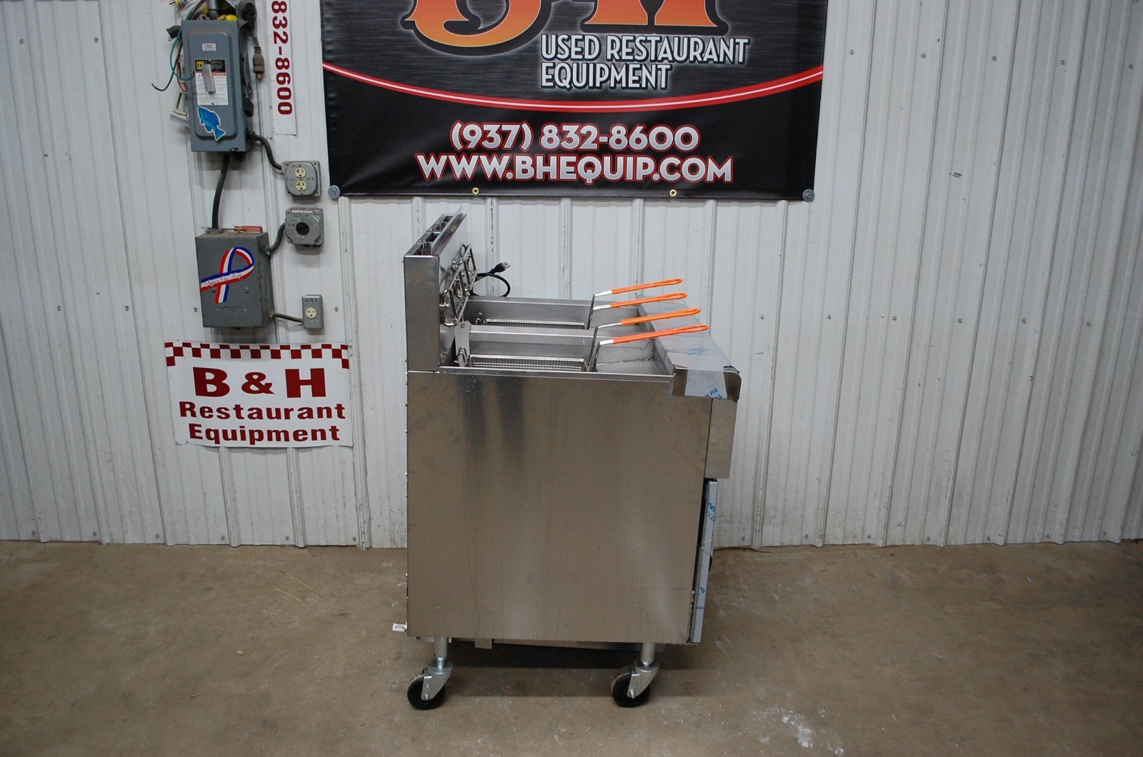 Frymaster FPPH255CSE Natural Gas 50 LB 2 Vat Double Fryer w/ Filter 2022 Model