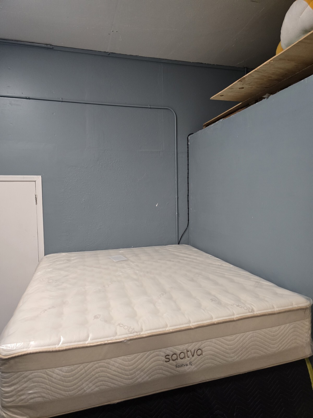 Saatva Rx King Size Mattress ..