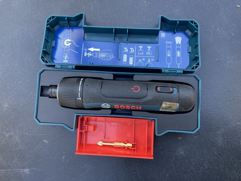 Bosch GO3 Cordless Screwdriver w/ Case & Charging Cable -free Ti-Coated PH2 Bit