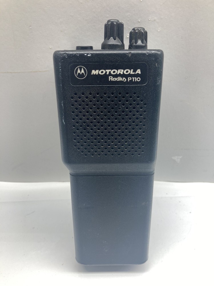 Motorola Model Number Radius P110 UHF Black Read Description