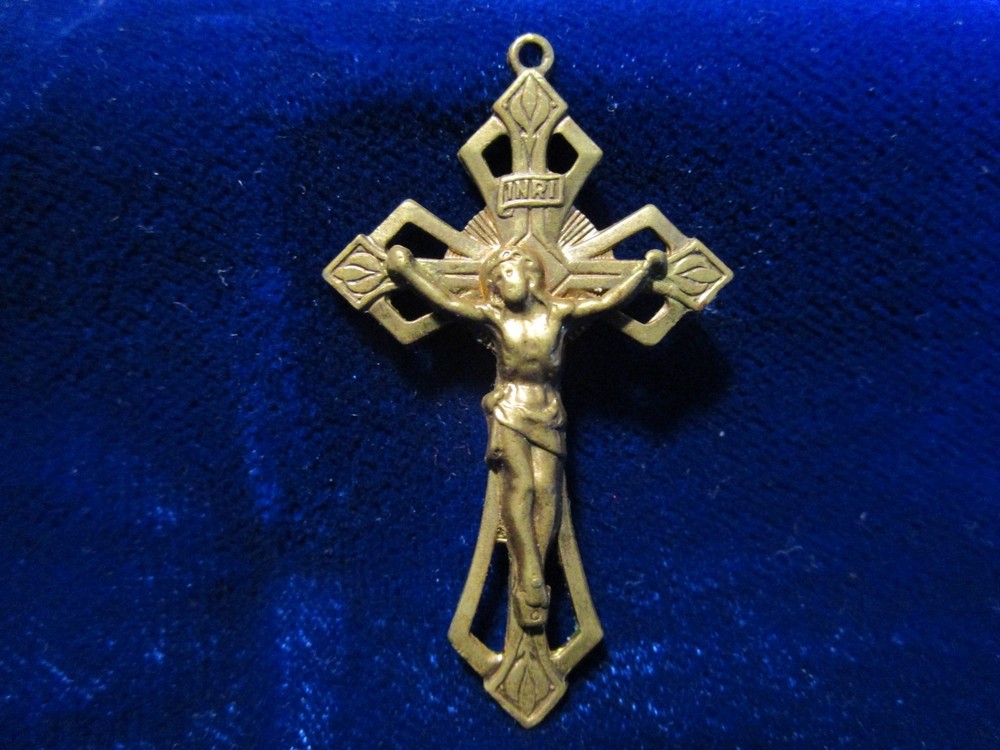 Open Cut Crucifix Brass 1-5/8" long