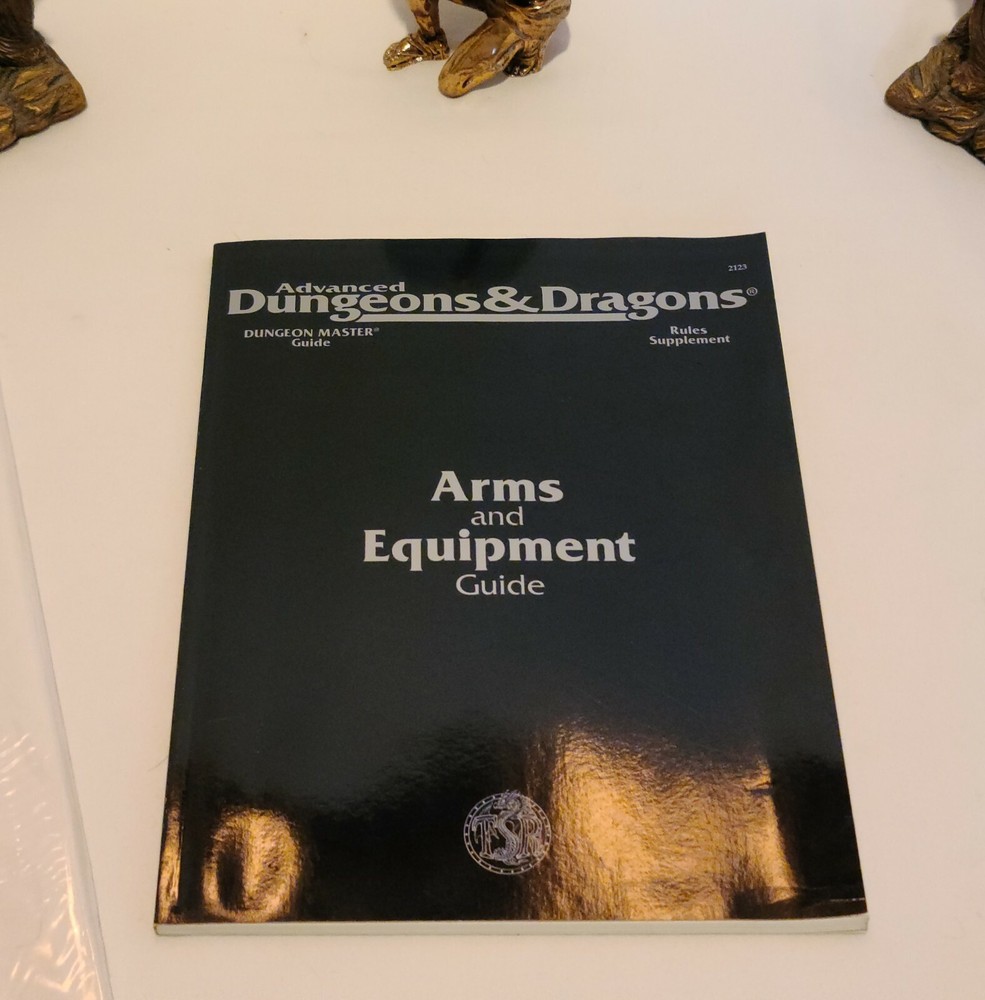AD&D 2E - Arms and Equipment Guide #2123 MINT