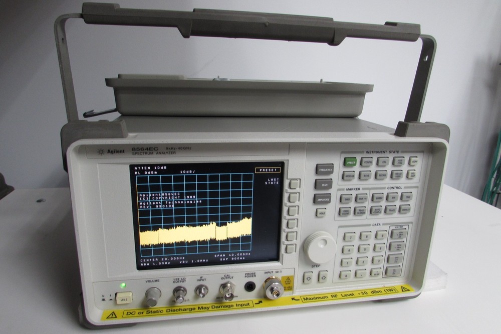Agilent 8564EC Spectrum Analyzer  30 Hz- 40 GHz, Opt 007