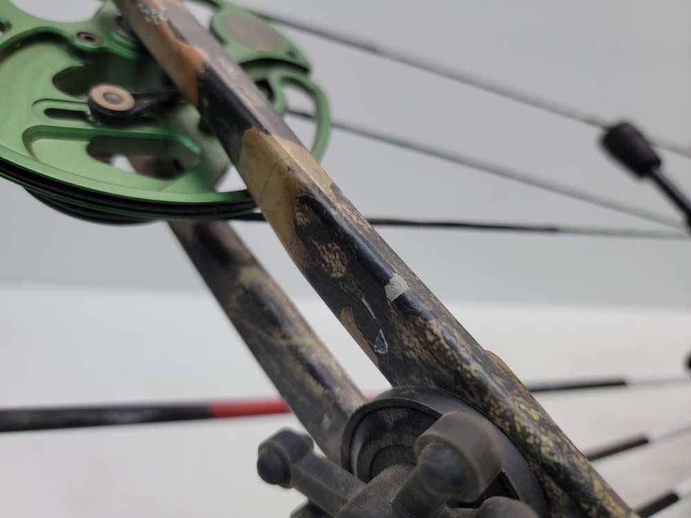 Bear Archery The Truth RH Compound Bow 28" 45lbs Draw