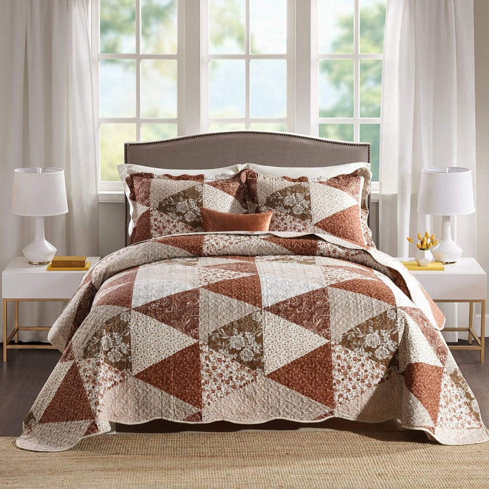 HoneiLife Queen Size 3 Piece Microfiber Quilt Set - Brown Triangle Pattern, 9...
