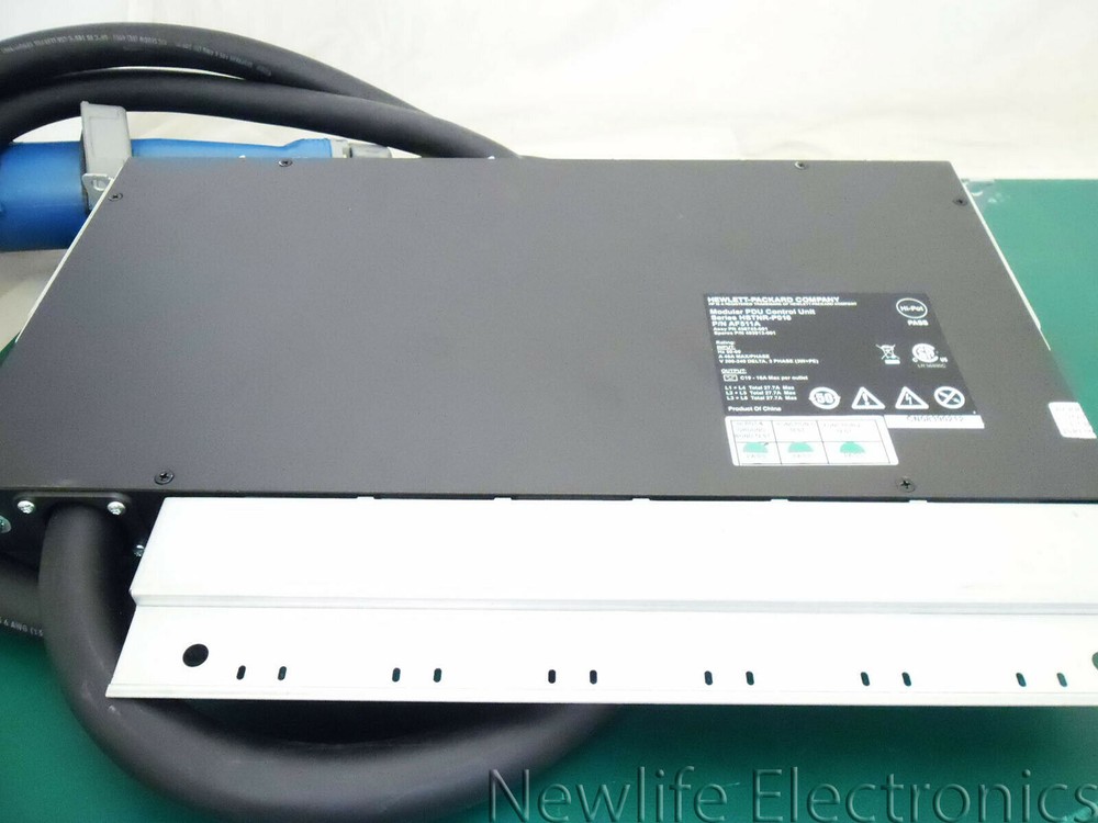 HP 483913-001 48A Power Distribution Unit (6 x C19 Outlets) AF511A