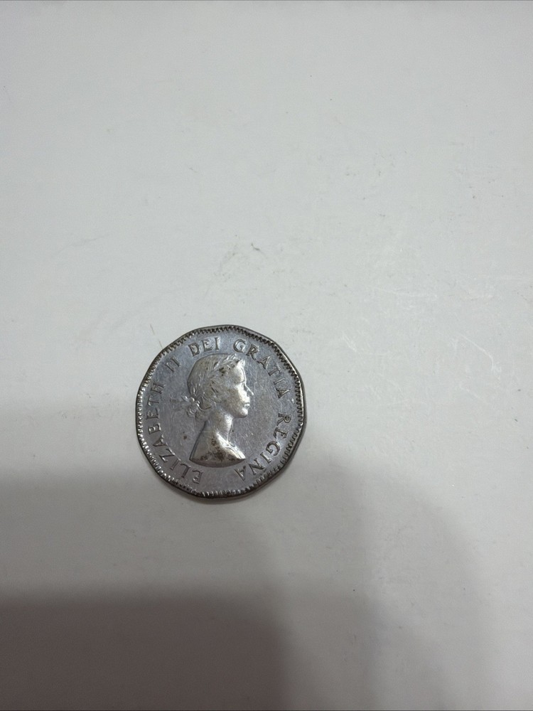 1953 5 CENTS CANADA COIN