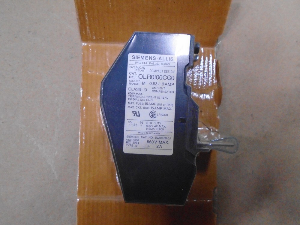 NEW Siemens OLR0100CC0 Overload Relay 0.63-1.0 Amp Adjustment Range Code M
