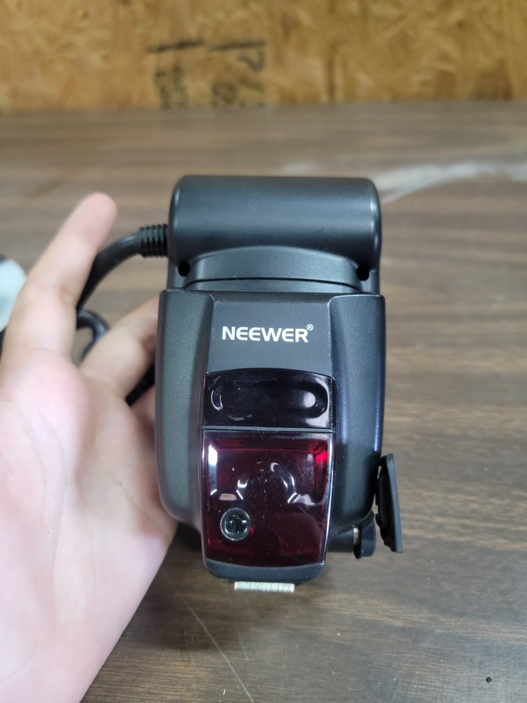 Neewer NW-14EXT Macro RingLite Flash for Canon SLR's