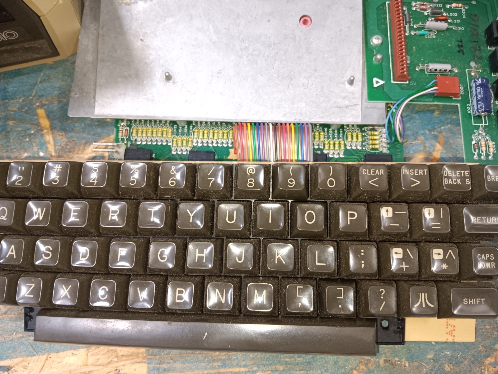 Atari 800 EXACT HI-TEK 373-700115A KEYBOARD-GOOD-QUICK TESTED-KEYS COME OFF-SEE