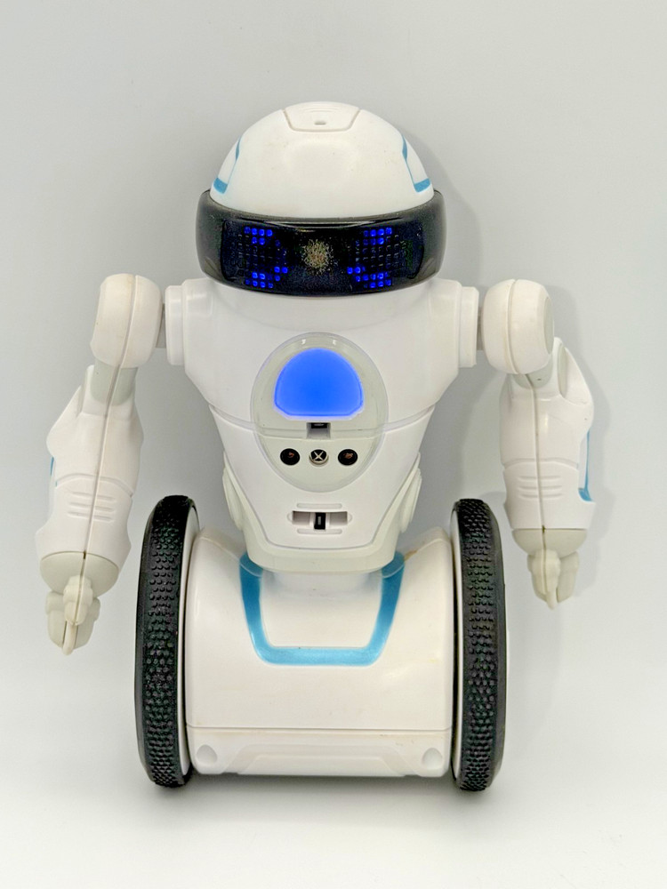 MiP Robot Arcade WOWWEE Model: 0842 Robot by Bluetooth App Control ROBOT ONLY