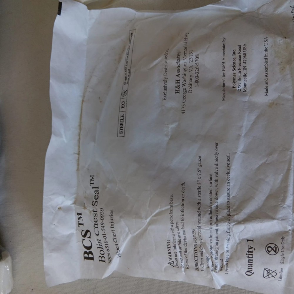 Items from the US Army First Aid Kit