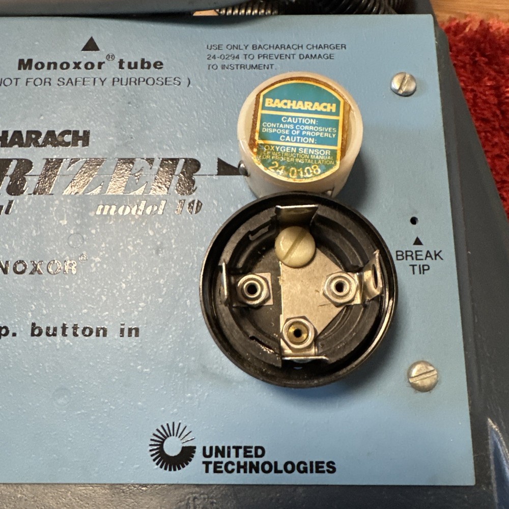 BACHARACH FYRIZER DIGITAL MODEL 10 VAC Tested Working