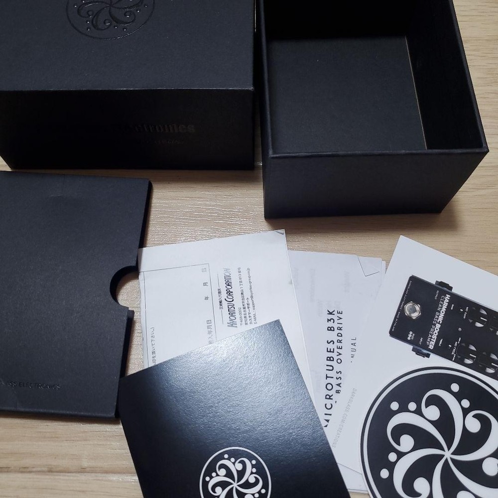 Darkglass Electronics B3K V2 with box