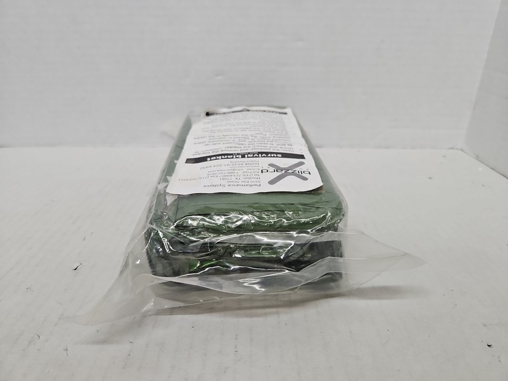 Blizzard Survival blanket item code:01 Brand New