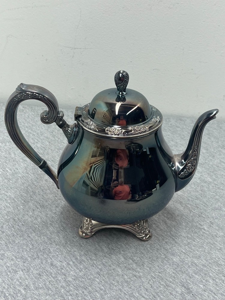 Oneida Silversmiths Silver-Plated 5-Piece Tea Set With Etched Serving Tray