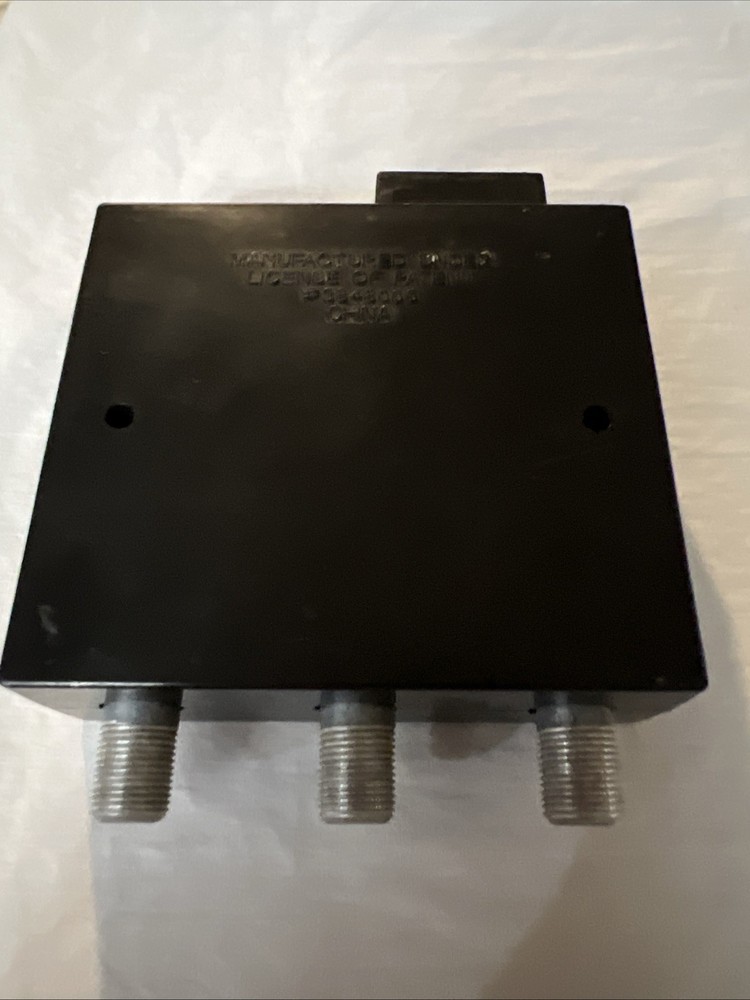 Radio Shack A & B Push Button RF Switch TV Antenna Cable Selector 2 Inputs