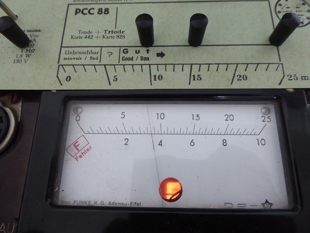 2 x TUBES " VALVO PCC88 " TESTED