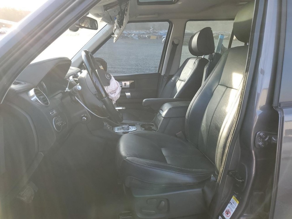 LR4 2016 Glove Box 4915510