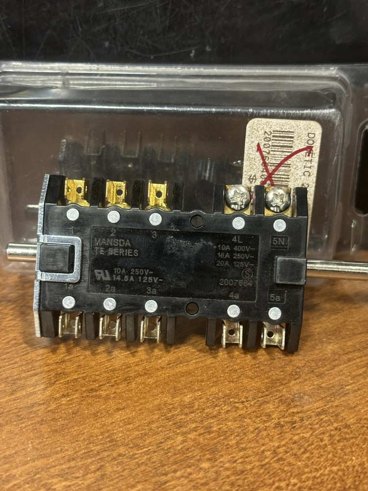 2007664 Dometic Selector Switch (BR5)