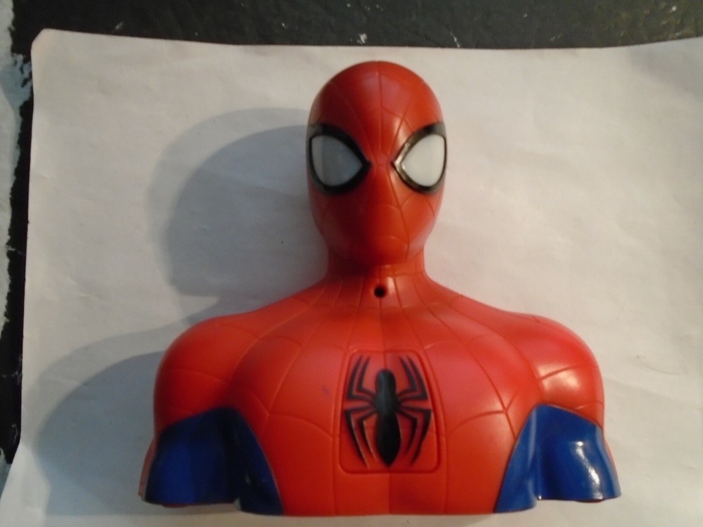 DC COMICS, MARVEL, JUSTICE LEAGUE ,SPIDERMAN ( TALKING SPIDERMAN BUST )