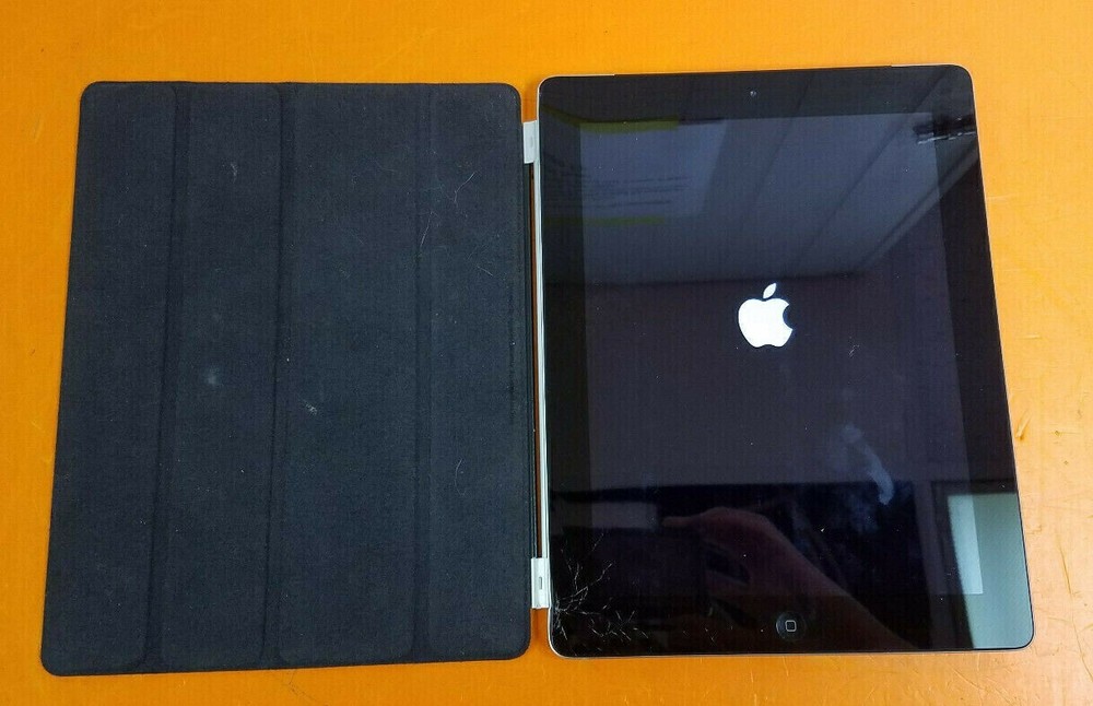 ⭐️⭐️⭐️⭐️⭐️ **AS IS - READ** Apple iPad A1430 3rd Gen 32GB WiFi 9.7"