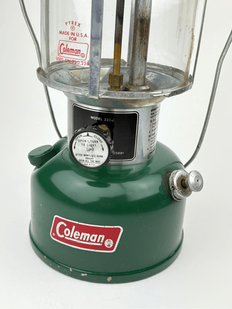 Vintage 1978 Coleman Double Mantle Lantern Model 220J
