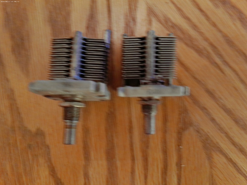 Pair of Similar Johnson Transmitting Capacitors Each 75pf