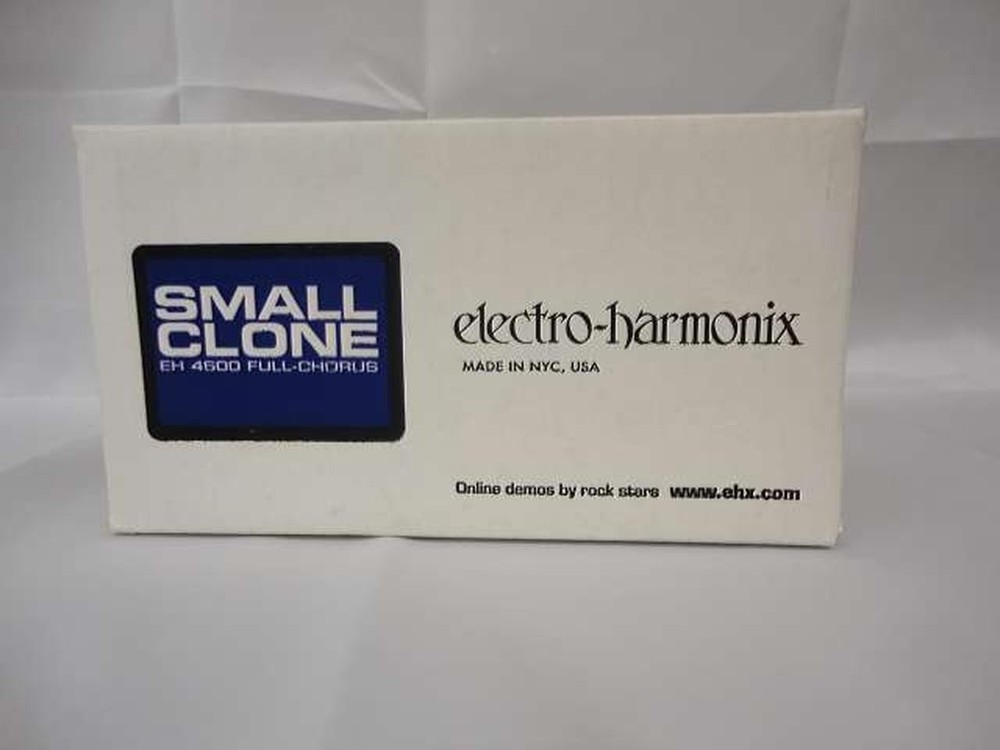 ELECTRO HARMONIX SMALL chorus
