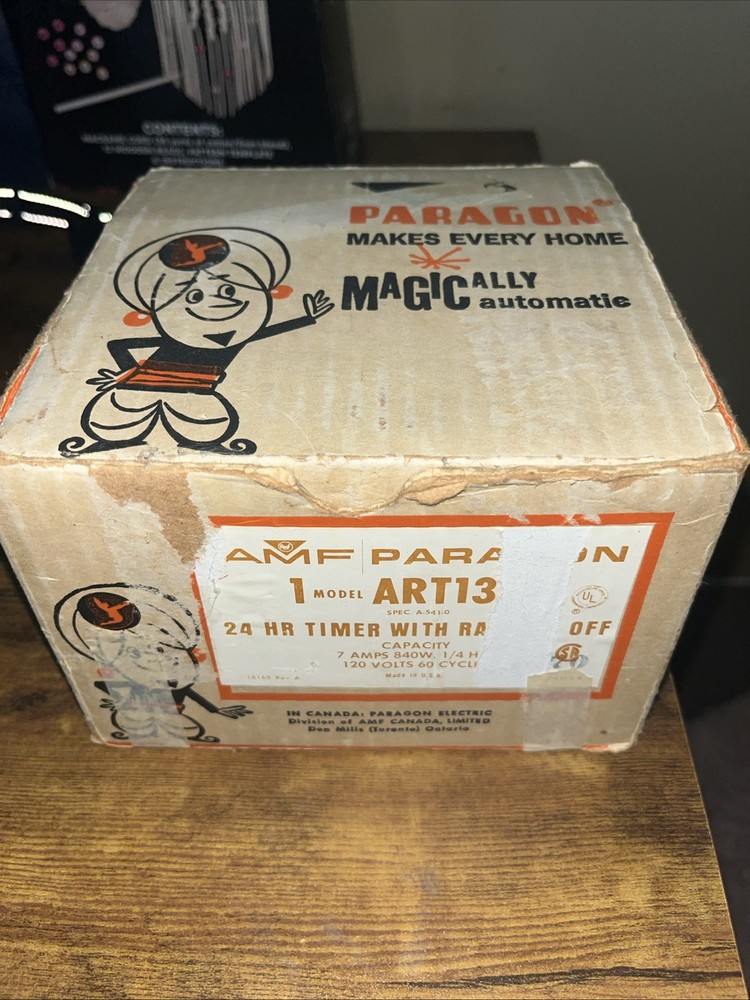 AMF PARAGON 24 HOUR TIMER MODEL ART13-0 W/ RANDOM OFF SWITCH