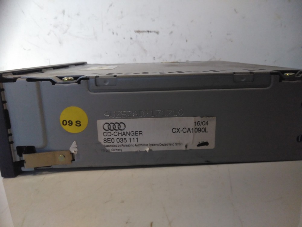 Audi S4 4.2 V8 B6 Cabriolet 6 Disk CD Changer