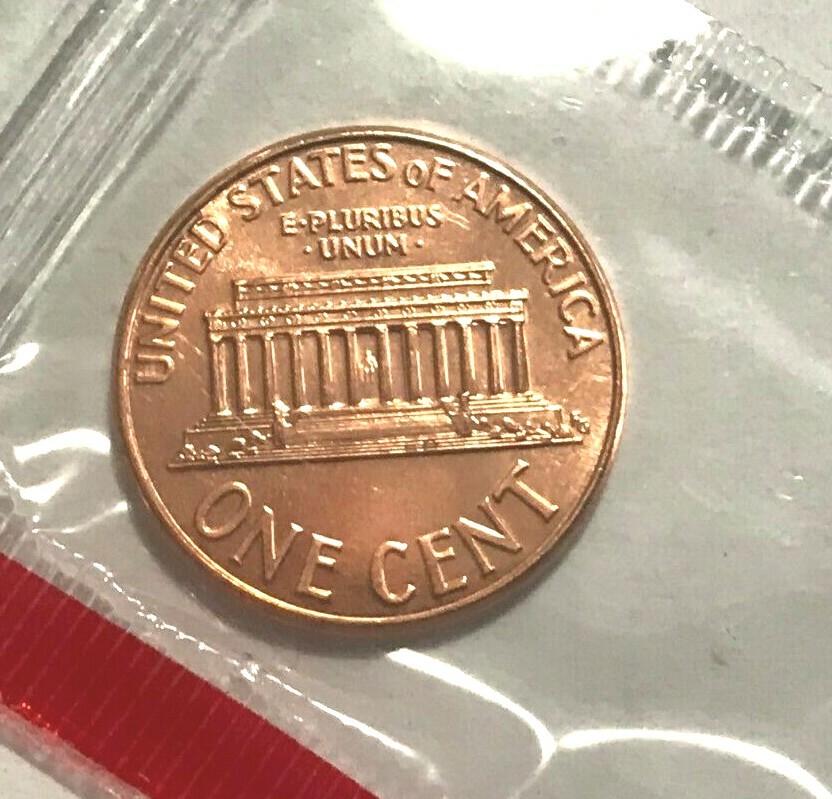 2000 D Lincoln Cent In Mint Cello (VERY NICE COIN)