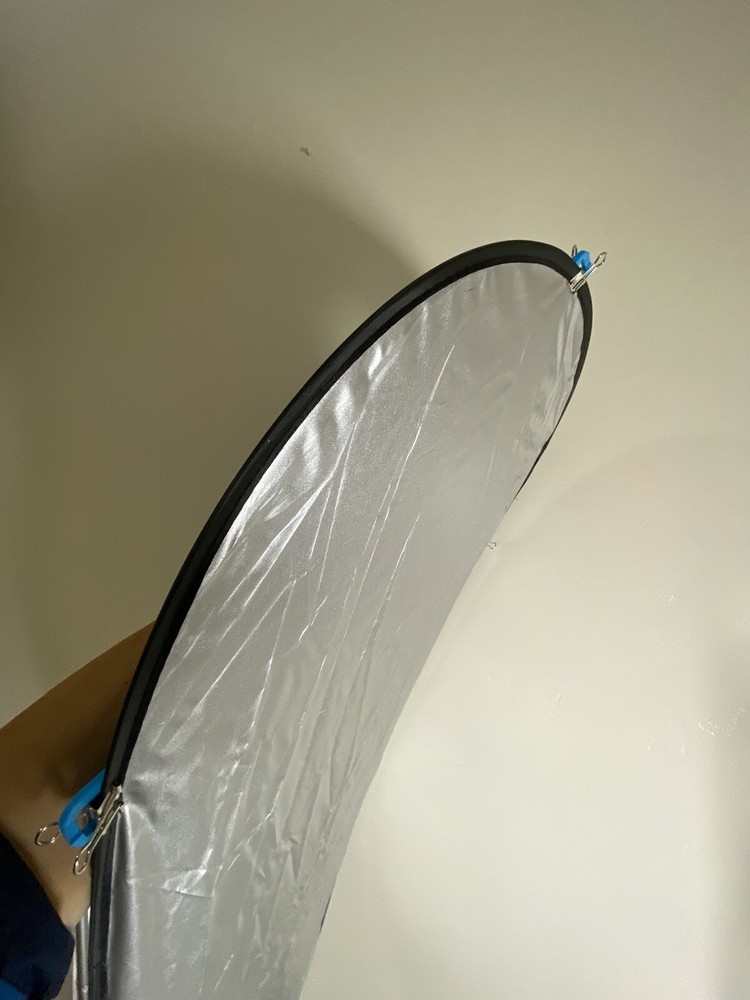Ke Design Single Hand Held 18 In Oval Light Reflector Bracket ( Foldable)