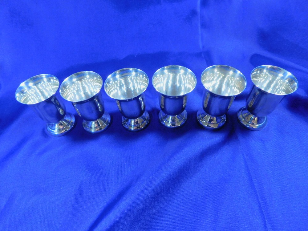 ECUADORAN .900 SILVER CORDIAL CUP - EXCELLENT CONDITION B