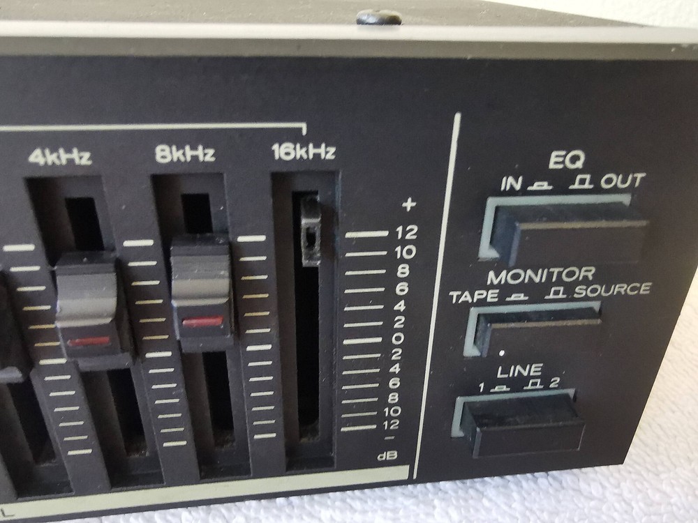 TEAC EQA-5 Stereo 10-Band Graphic Equalizer Tested SEE VIDEO Read Description