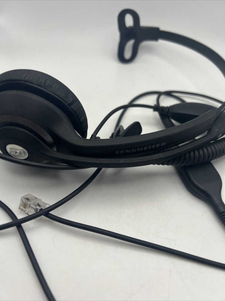 Sennheiser Headset With CAVA31 Connective Cable READ!!!