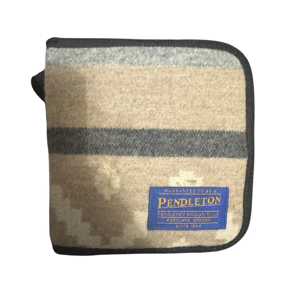 Vintage Pendleton Wool CD/DVD Soft Zip Carry Case Aztec Holds 12 Disc