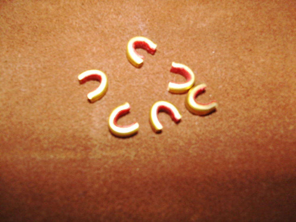SIX [6] BRASS* CRIMP-ON* NOCKING POINTS*LARGE*RED