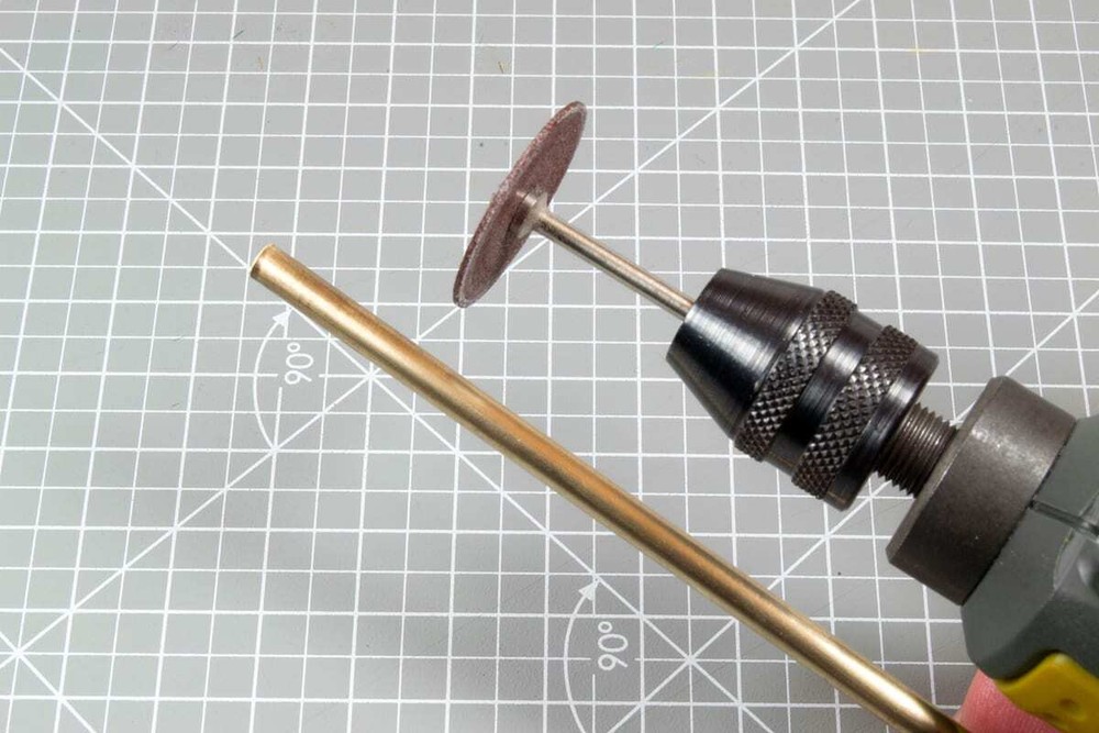 AK Interactive BRASS PIPES 2.8mm 2 units