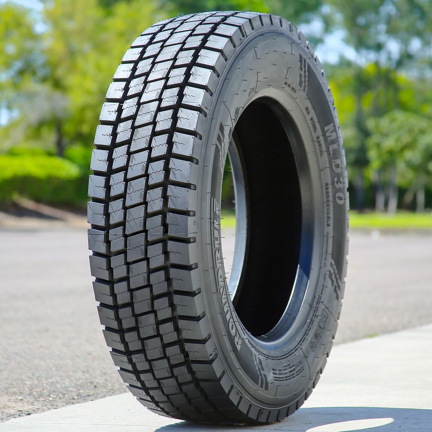 Tire Roundrule MLD30 All Steel 245/70R19.5 Load H 16 Ply Drive Commercial