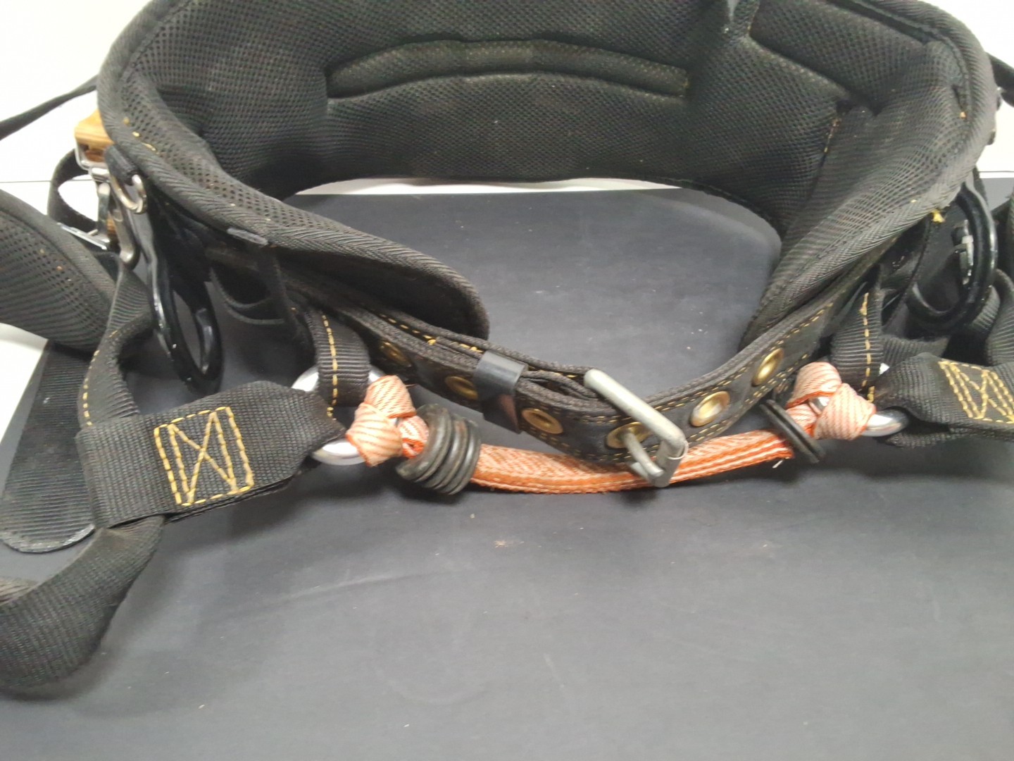 Weaver Cougar 1085 Saddle w/ Leg Straps, 2019 LARGE- USED