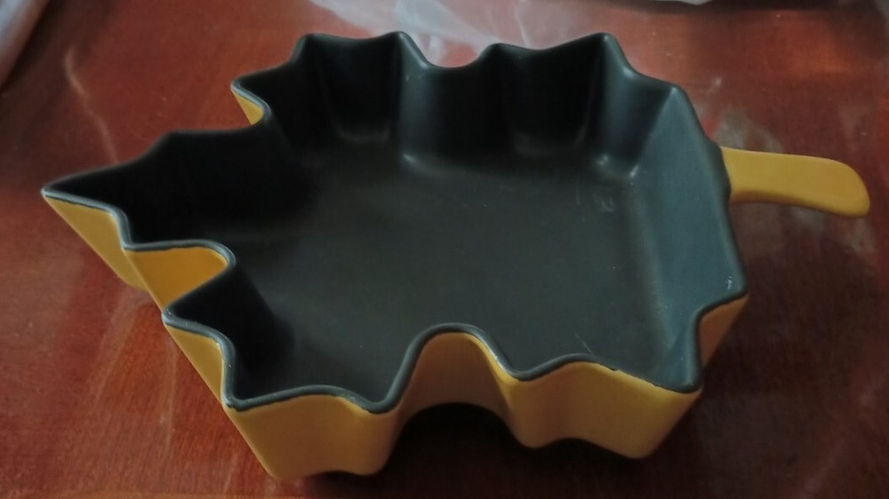 Yellow/ Gold Coushatta Ceramic Maple Leaf Baking Dish