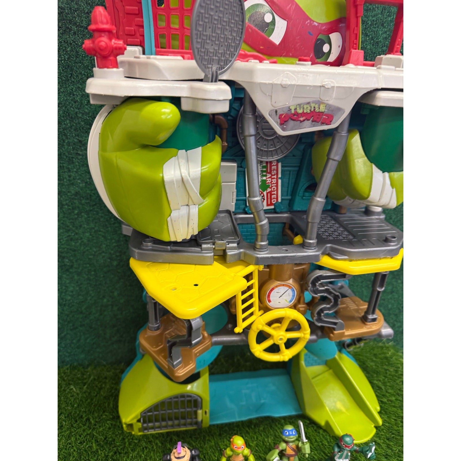 Playskool TMNT Ninja Turtle Half Shell Hq Big Heroes Headquarters Imaginext